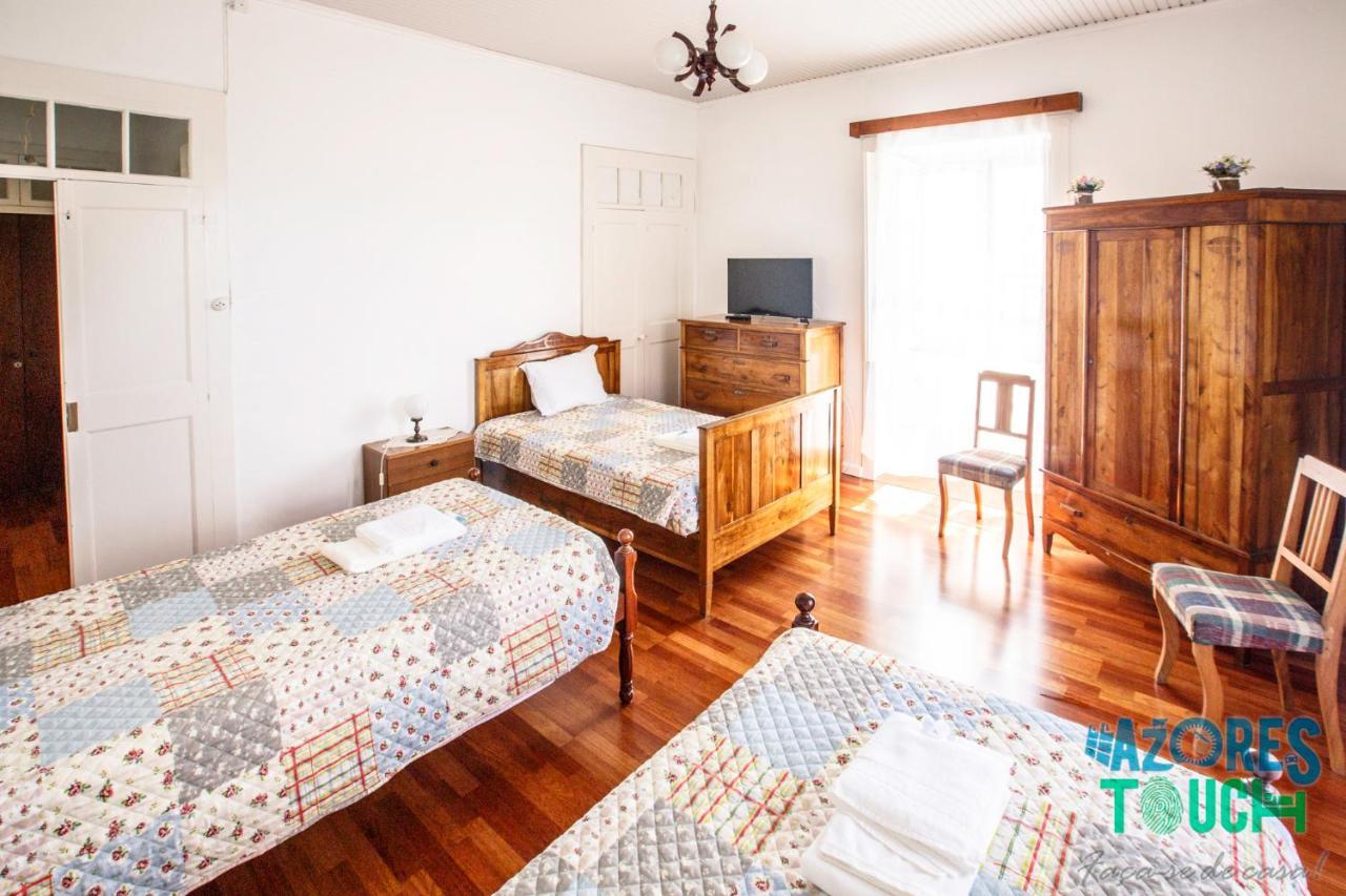 Hospedaria Casa D'Avo Praia da Vitória Exteriör bild