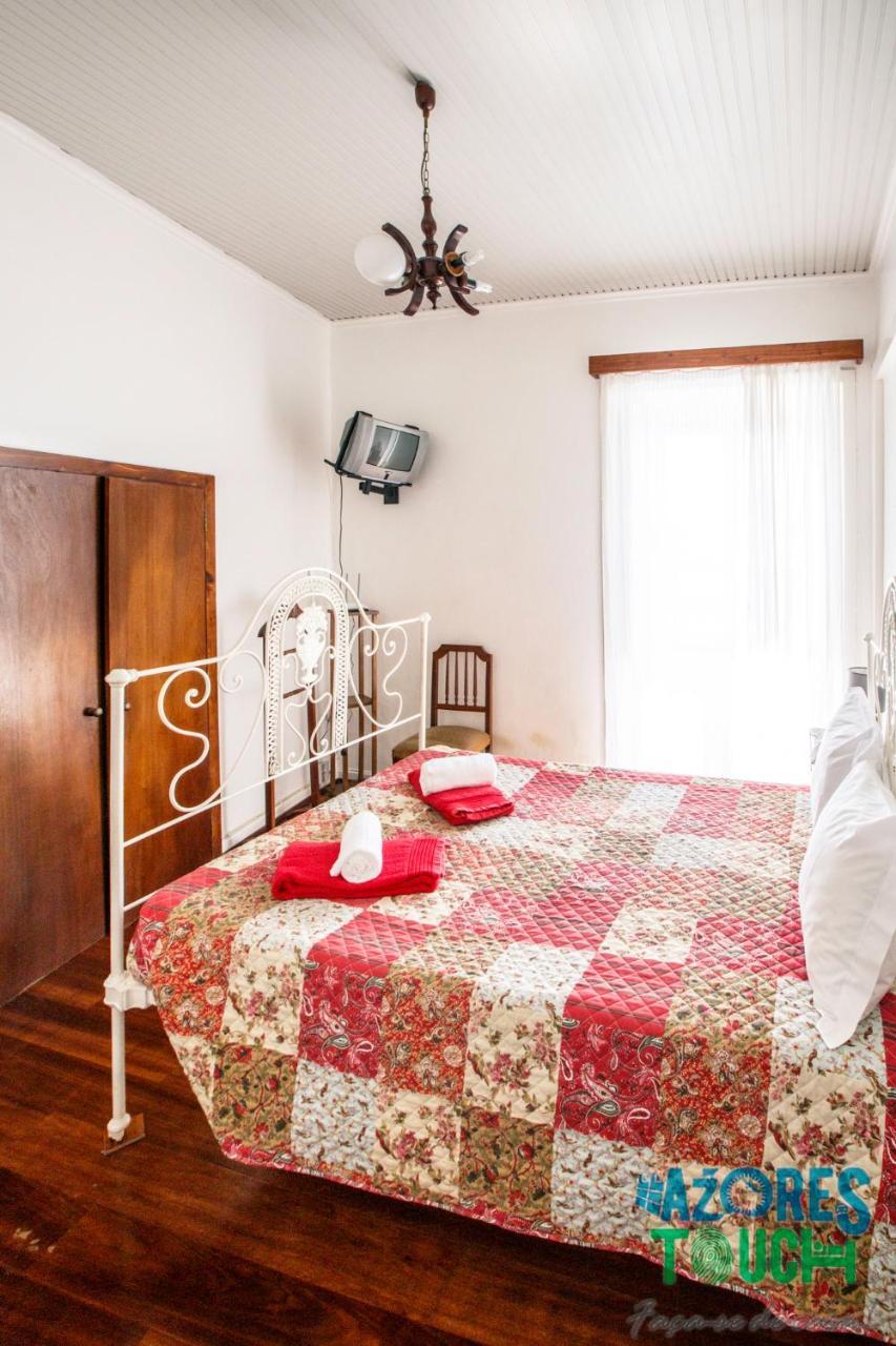 Hospedaria Casa D'Avo Praia da Vitória Exteriör bild
