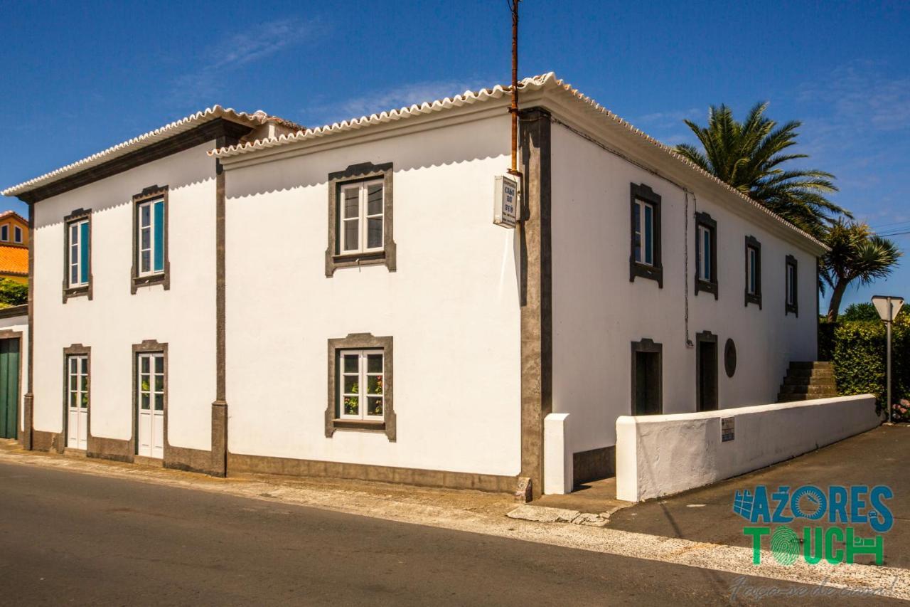 Hospedaria Casa D'Avo Praia da Vitória Exteriör bild