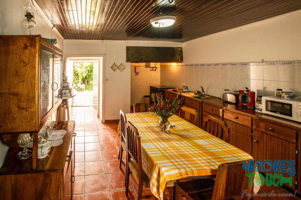 Hospedaria Casa D'Avo Praia da Vitória Exteriör bild